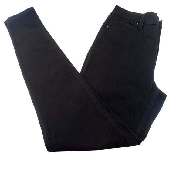 FASHION NOVA Tall Women ‘s Black 5 Pocket Skinny Style Jeans Size 11 Stretchy - Picture 1 of 7